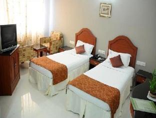 Hotel Peninsula Chennai Esterno foto